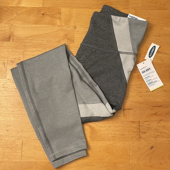 Old Navy leggings active wear - Picture 3 of 5